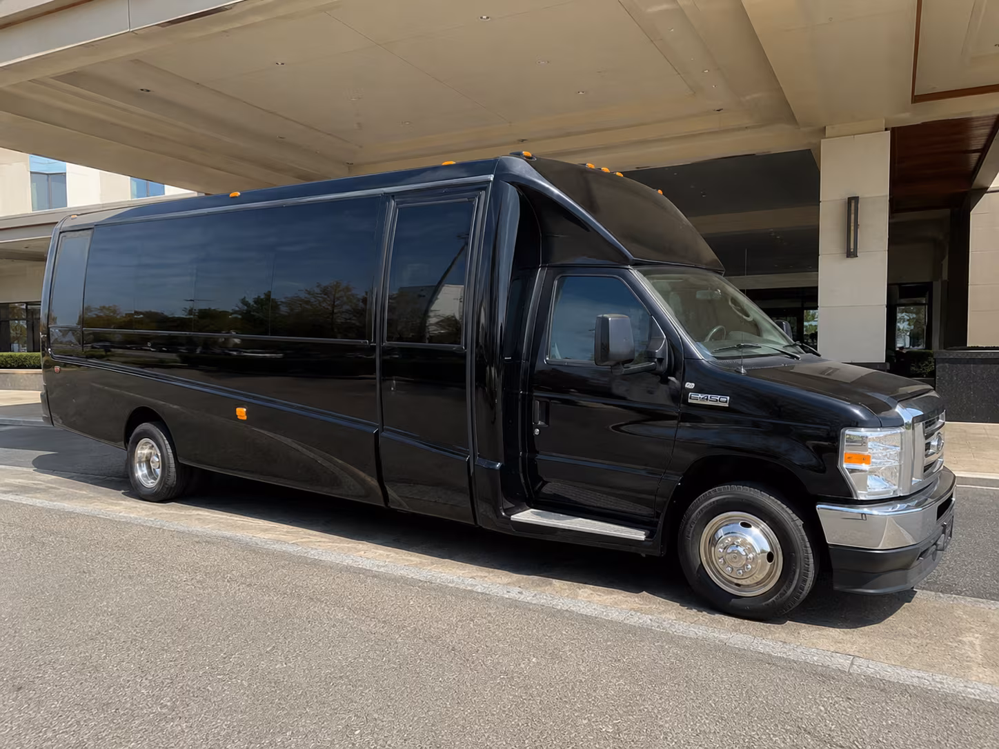 party buses and minibuses for shows at the lancaster performing arts center